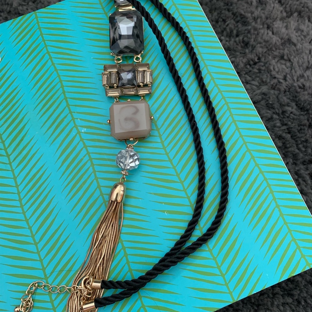 Necklace & earrings set